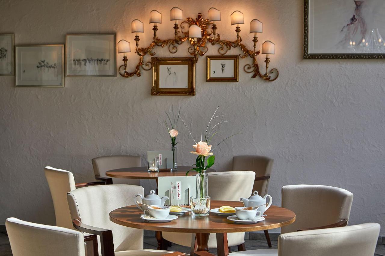 Hotel Table Corvara In Badia Esterno foto
