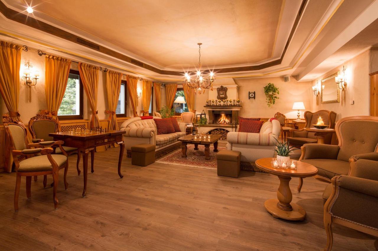 Hotel Table Corvara In Badia Esterno foto