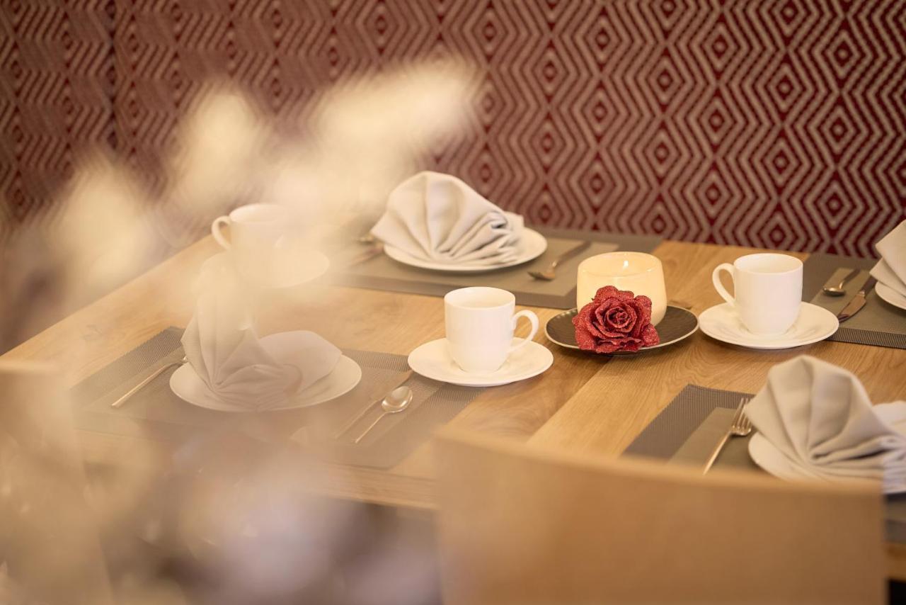Hotel Table Corvara In Badia Esterno foto